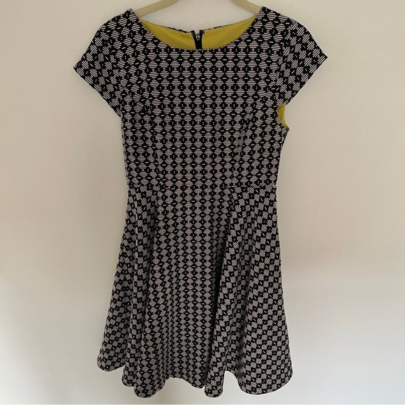 Maeve Dresses & Skirts - Anthropologie Maeve Jacquard Circle Skirt Dress Fit & Flare Sz 0 Cap Sleeve *E25